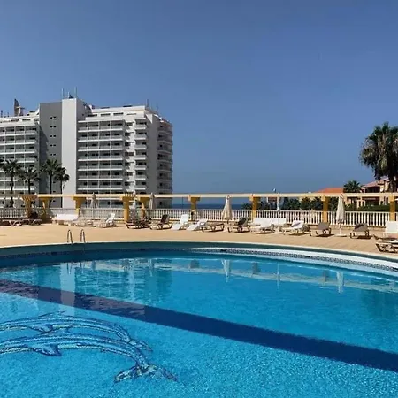 2 Apartments 50M From The Las Americas Promenade Apartament *
